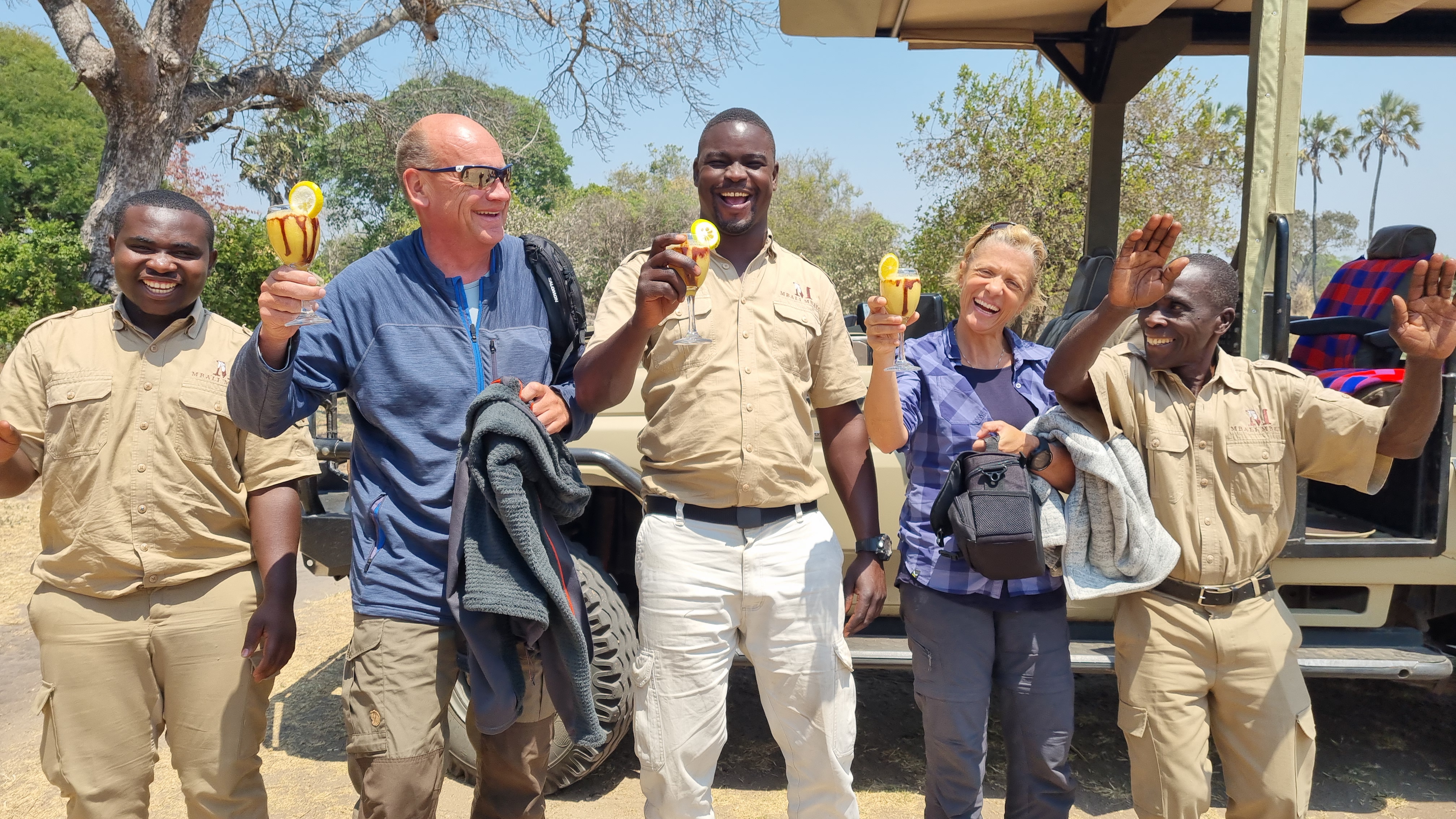 Tanjas Reisebericht: Eine Safari mit Planänderung, Schimpansen und ziemlich viel Magie