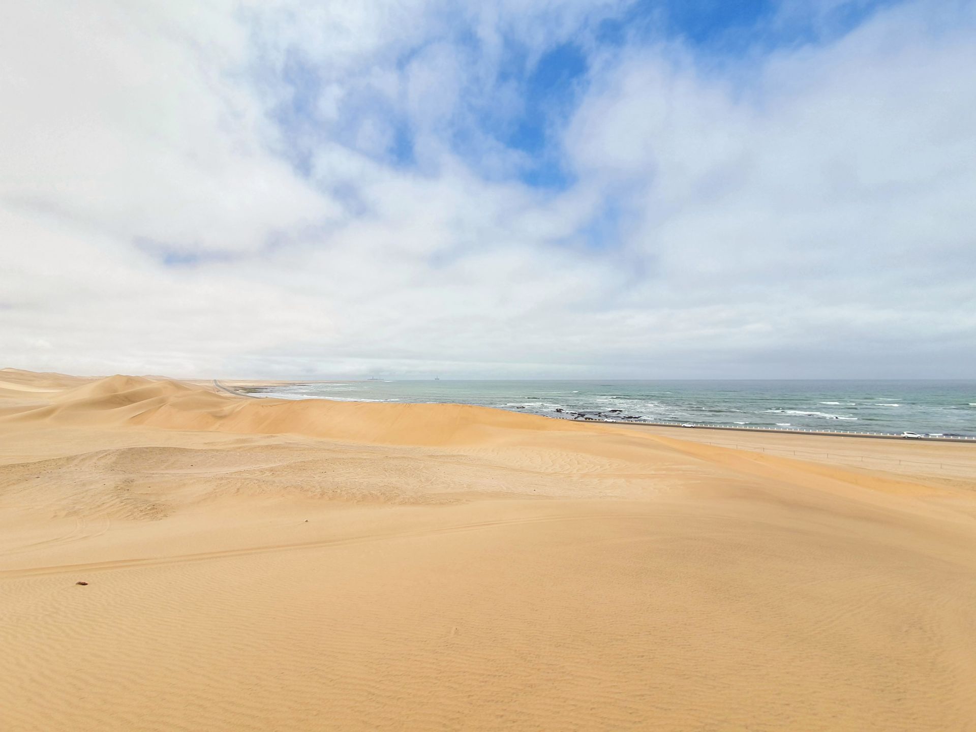 Strand trifft auf den Ozean